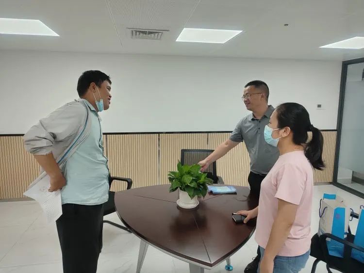 简篇-海南省劳动人事争议联合调解中心 成功调处首起涉外集体劳动争议案件